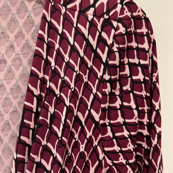 Diane Von Furstenburg New Julian Two 6 - Picture 3 of 5